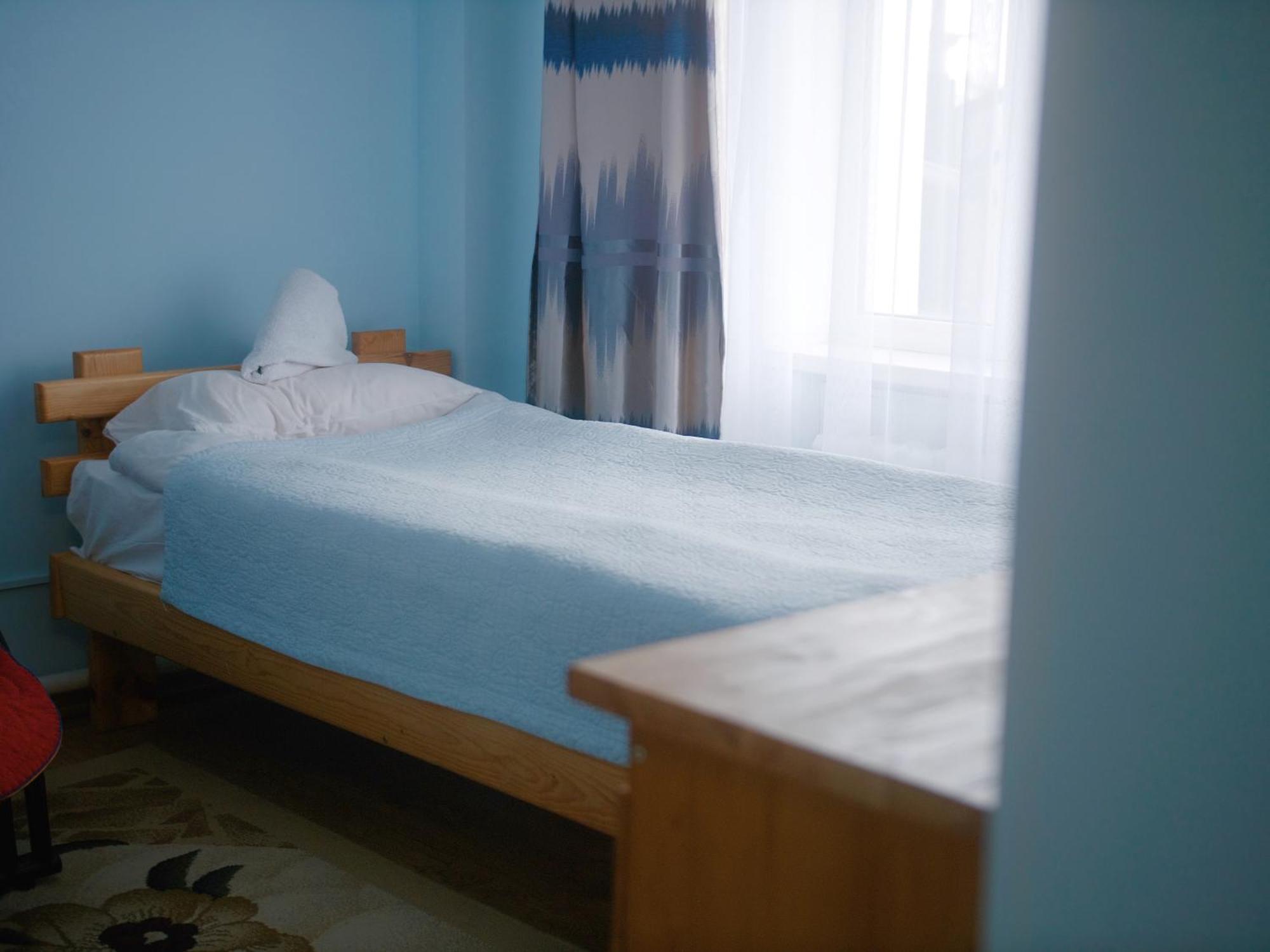 Guesthouse Alakol คาราโคล ภายนอก รูปภาพ