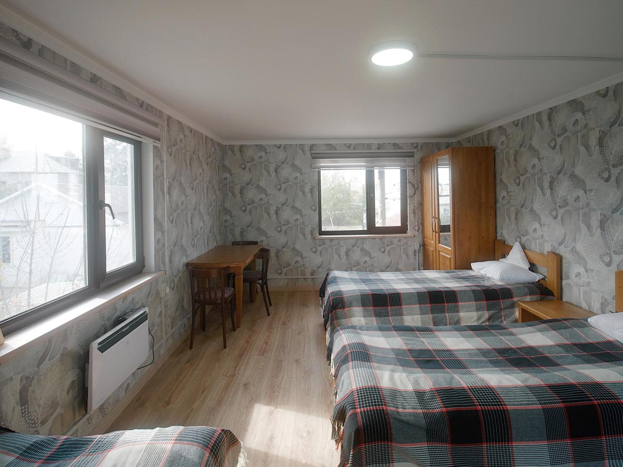Guesthouse Alakol คาราโคล ภายนอก รูปภาพ